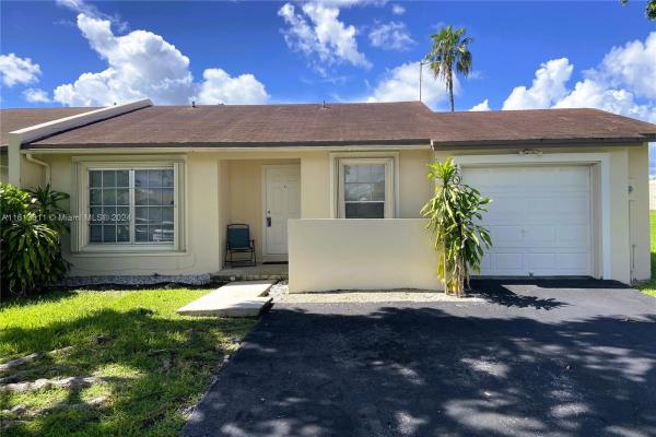 Woodstock Villas, 10969 SW 117th Pl #10969, Kendall, Florida 33186, image 3