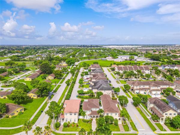 Mandarin Lakes, 27013 SW 142nd Ave, Naranja, Florida 33032, image 3