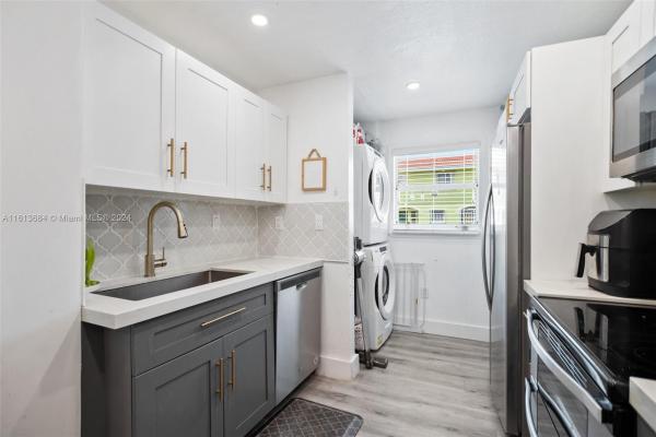 Dolphin View, 7965 NW 8th St #6, Fountainebleau, Florida 33126, image 3