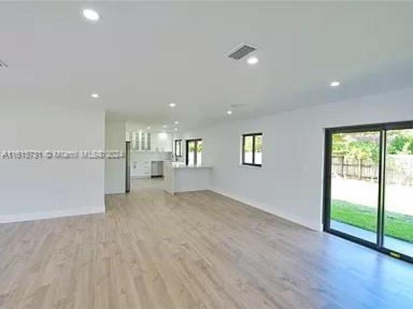 Killian Pines, 11750 SW 112th Ave Rd, Kendall, Florida 33176, image 1