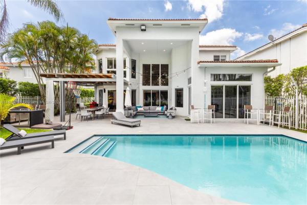 Presidential Estates, 1543 Presidential Way, Ojus, Florida 33179, image 1