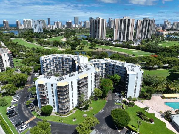 Biscaya, 20500 W Country Club Dr #212, Aventura, Florida 33180, image 1