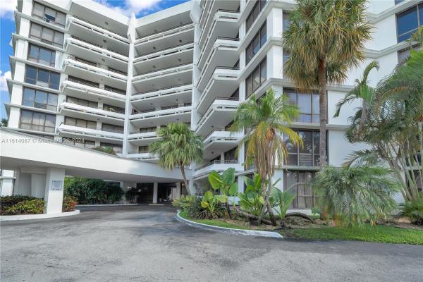 Towers Of Kendale Lakes, 13953 Kendale Lakes Cir #809B, Kendale Lakes, Florida 33183, image 1
