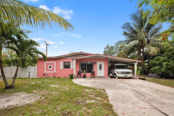 Lake Stevens Estates At Carol City, 5445 NW 173rd Dr, Miami Gardens, Florida 33055, image 3