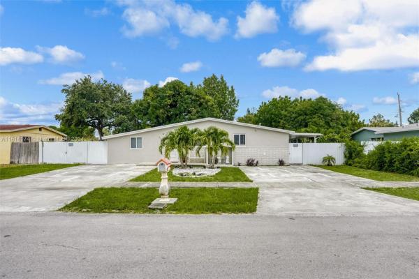 Highland Park Estates, 4321 NW 186th St, Miami Gardens, Florida 33055, image 3