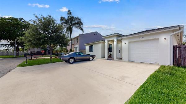Cutler Landings, 12123 SW 271st Ter, Naranja, Florida 33032, image 1