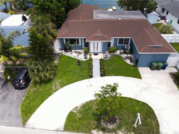 Lakeside Estates, 631 SW 11th Ave, Hallandale Beach, Florida 33009, image 1