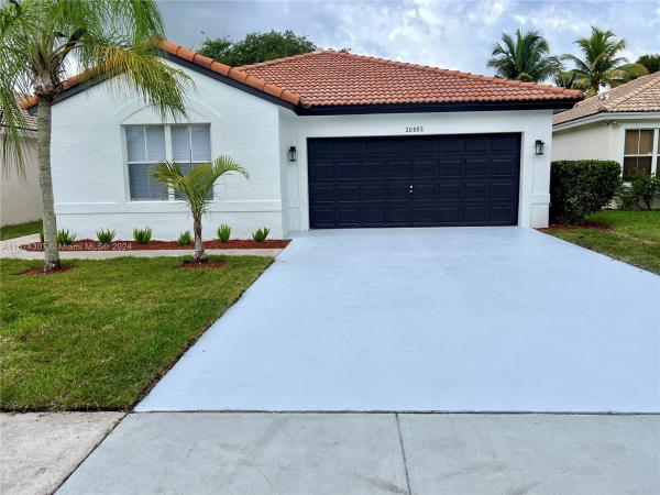 Hidden Lake, 20882 NW 19th St, Pembroke Pines, Florida 33029, image 1