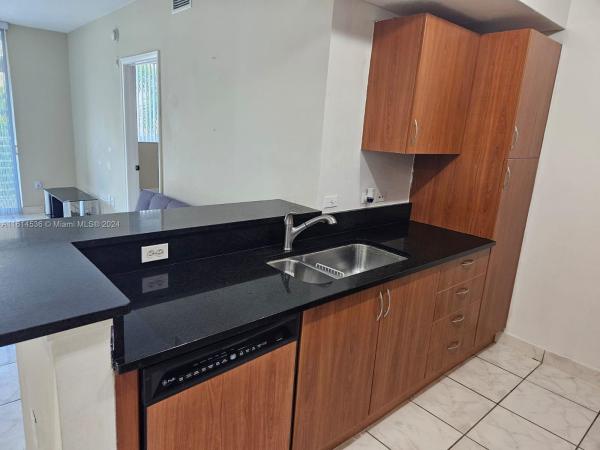 Venture At Aventura West, 2775 NE NE 2775th #323, Aventura, Florida 33180, image 1