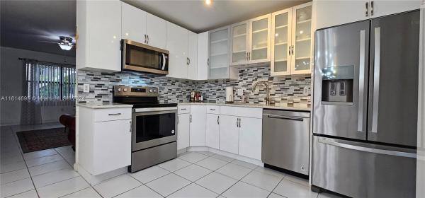Cutler Creek Village, 10350 SW 220th St #150, Cutler Bay, Florida 33190, image 1