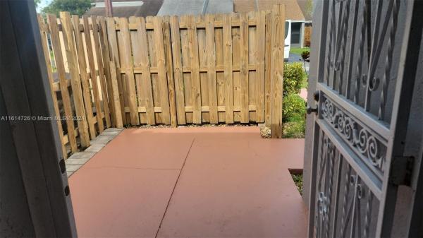 Barclays Estates, 8360 SW 148th Pl, Kendall West, Florida 33193, image 3