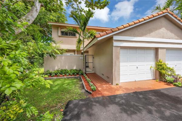 Townhomes Of La Jolla, 9116 SW 113th Place Cir E #9116, Kendall, Florida 33176, image 3