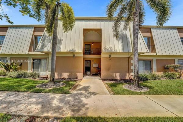 Isla Merita, 3630 Citrus Trce #5, Davie, Florida 33328, image 1