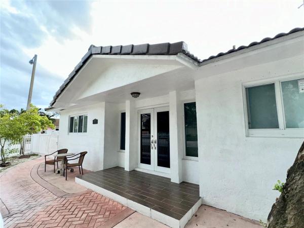 Robles Gardens, 2401 W 70th St #A, Hialeah, Florida 33016, image 1