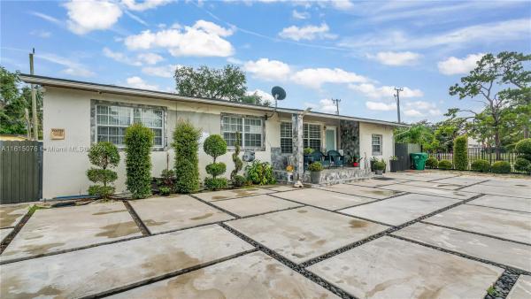 Pine Tree Park, 3130 NW 165th St, Miami Gardens, Florida 33054, image 2