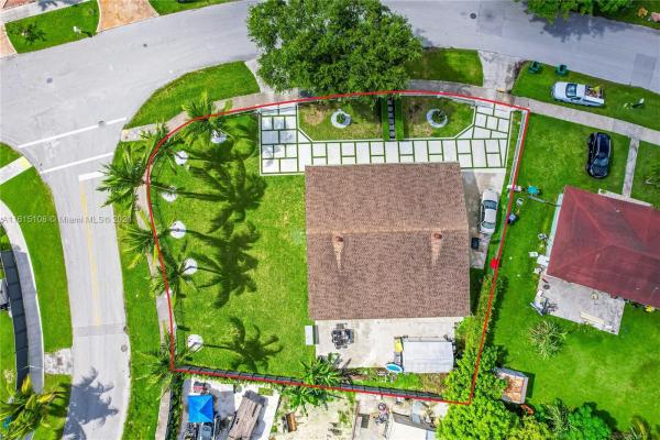 Caseil Heights, 14961 SW 307th St, Leisure City, Florida 33033, image 2