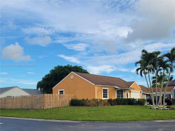 Waterchase West, 8726 Spring Valley Dr, Boynton Beach, Florida 33472, image 1