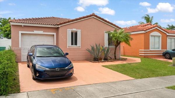 Weitzer Serena Lakes West, 17518 SW 143rd Pl, Richmond West, Florida 33177, image 2
