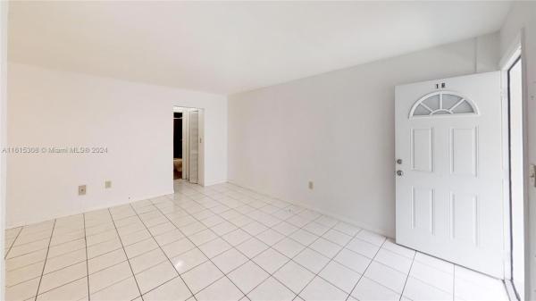 Victory, 734 Meridian Ave #1, Miami Beach, Florida 33139, image 3