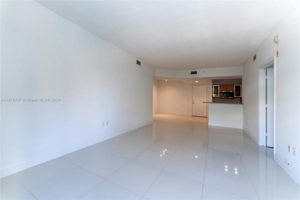Venture At Aventura West, 2775 NE 187th St #224, Aventura, Florida 33180, image 3