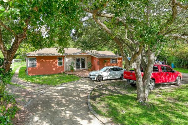 El Tranquilo, 24100 SW 157th Ave, Redland, Florida 33031, image 1