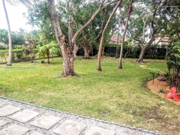 Brickell Estates, 610 SW 25th Rd, Miami, Florida 33129, image 3