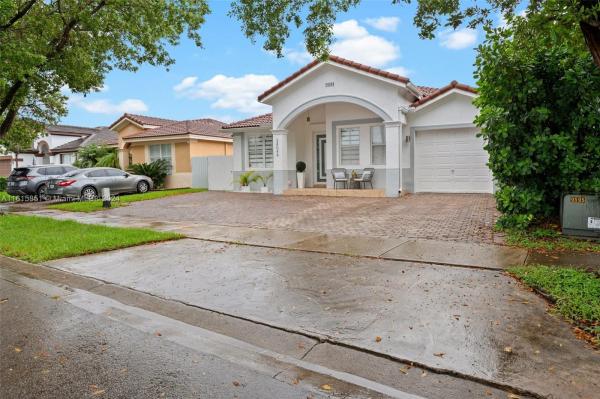 Bluewaters, 24044 SW 107th Ct, Princeton, Florida 33032, image 3