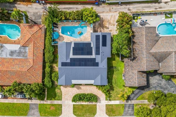 Hollywood Hills, 633 N Crescent Dr, Hollywood, Florida 33021, image 1