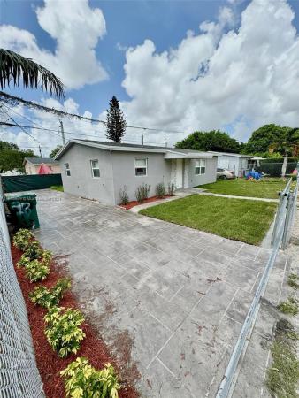 Mac Arthur Homesites, 990 NW 13th Ter, Florida City, Florida 33034, image 3