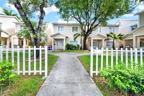 Villas Of Deerwood, 12235 SW 148th Ter, Three Lakes, Florida 33186, image 1