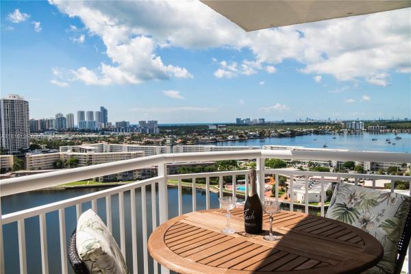 Del Prado, 18041 Biscayne Blvd #1905-4, Aventura, Florida 33160, image 2