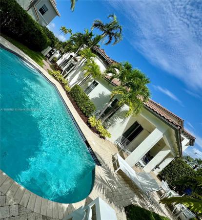Admirals Cove, 808 E Spinnaker Dr E, Hollywood, Florida 33019, image 1