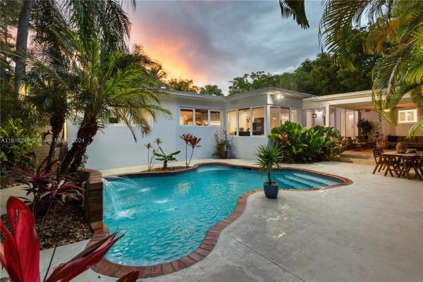 Riviera, 4815 Alhambra Cir, Coral Gables, Florida 33146, image 2