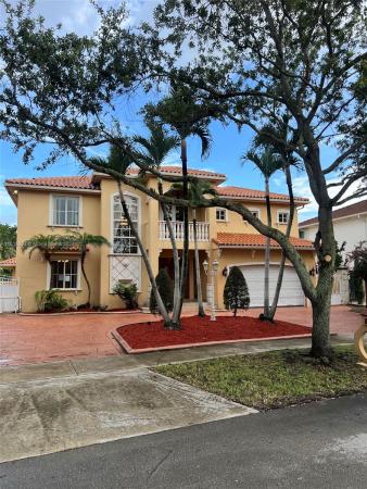 West Lakes Estates, 8946 NW 176th Ln, Hialeah, Florida 33018, image 1