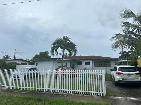 Sierra, 19831 NW Miami Ct, Miami Gardens, Florida 33169, image 1