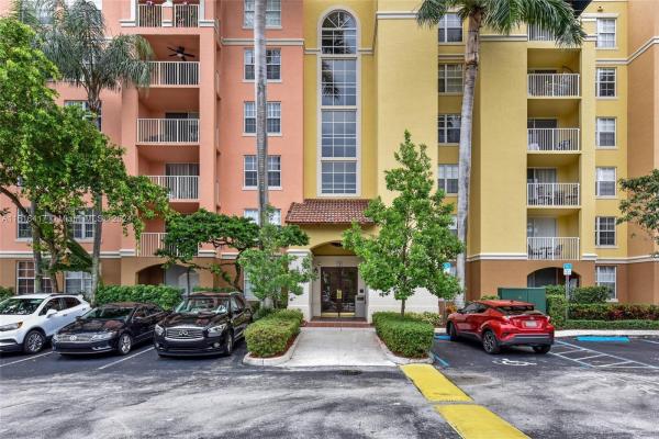 The Yacht Club At Aventura, 19501 E Country Club Dr #9503, Aventura, Florida 33180, image 3