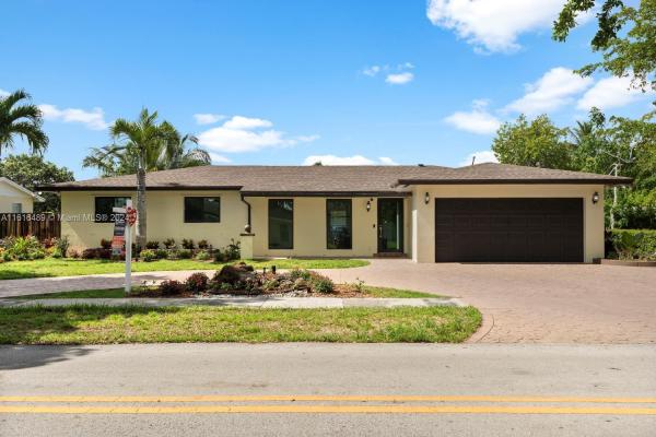 Kendale Lakes No HOA, 14540 SW 74th St, Kendale Lakes, Florida 33183, image 1