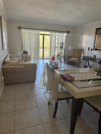 Victory Gardens, 650 NE 149th St #505F, Golden Glades, Florida 33161, image 1
