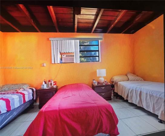 Miami Modern Manors, 571 NW 183rd St, Miami Gardens, Florida 33169, image 3