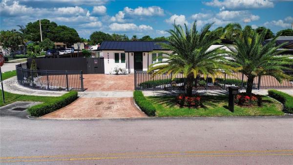 Palmland Homes South, 29821 SW 147th Ct, Leisure City, Florida 33033, image 1