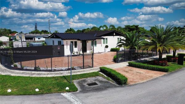 Palmland Homes South, 29821 SW 147th Ct, Leisure City, Florida 33033, image 3