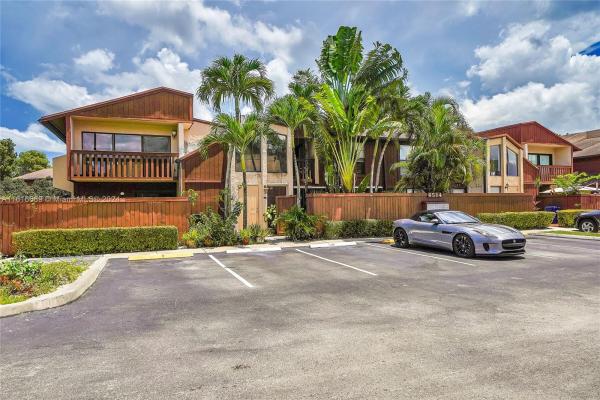 Snapper Village, 6514 SW 114th Pl #D78, Kendall, Florida 33173, image 1