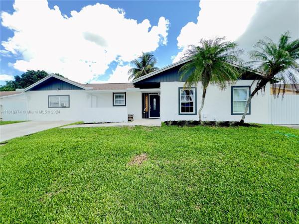 Meadow Wood Manor, 13015 SW 261st Ter, Princeton, Florida 33032, image 1