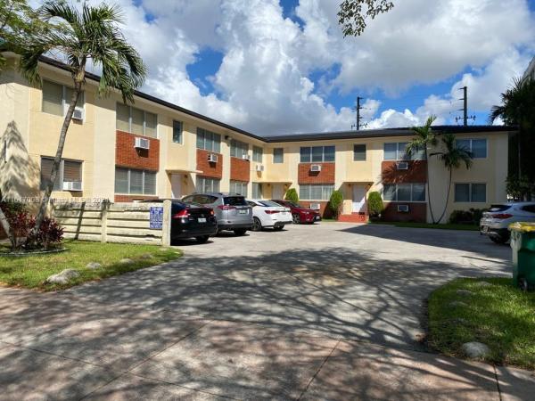 Douglas, 215 Zamora Ave #6, Coral Gables, Florida 33134, image 1