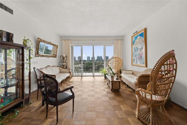 Granada, 9341 E Bay Harbor Dr #PH-B, Bay Harbor Islands, Florida 33154, image 3