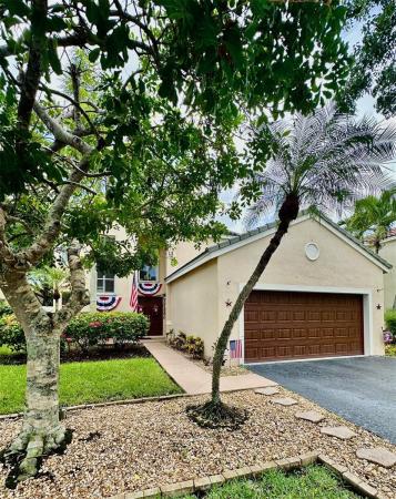 Somerset Lake, 124 W Bayridge Dr, Weston, Florida 33326, image 1