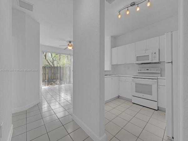 Palm Breeze, 1415 SE 26th Ave, Homestead, Florida 33035, image 3