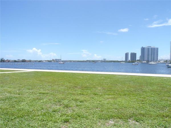 Point East, 2920 Point East Dr #N109, Aventura, Florida 33160, image 3