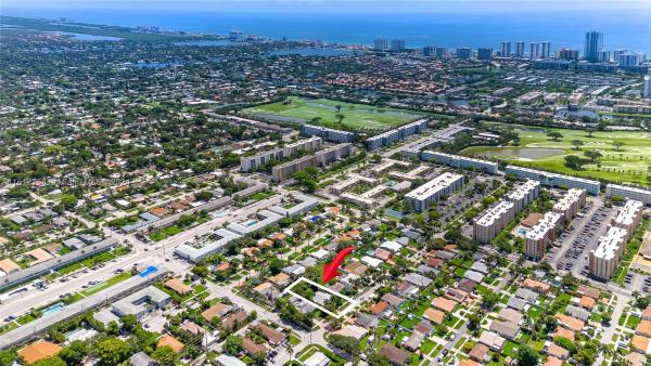 Gulfstream Estates, 1007 NE 7th St, Hallandale Beach, Florida 33009, image 2
