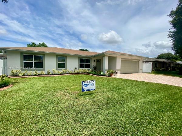 Orange Tree Lakes, 1210 SW 127th Ter, Davie, Florida 33325, image 3